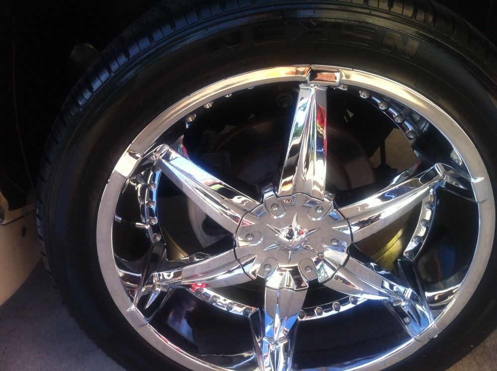 Escalade 22 Rims and Tires