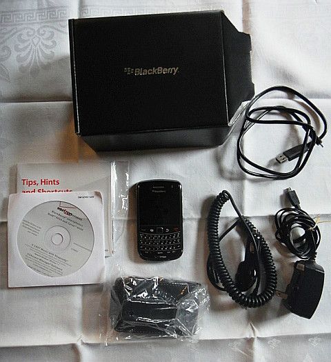 Verizon Blackberry Bold 9650 Smartphone with Excessories